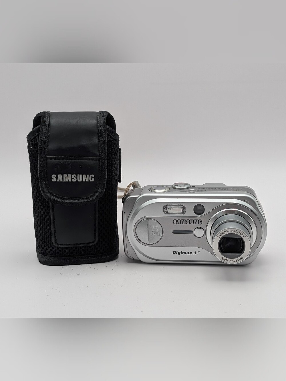 Samsung Digimax A7 7.0MP Compact Digital Camera Silver Tested With Case